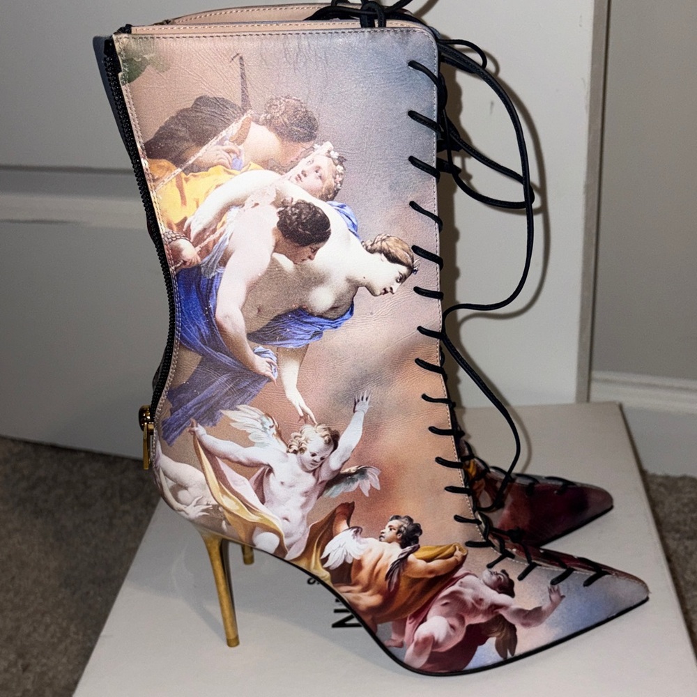 Artistic Lace-Up Ankle Boots